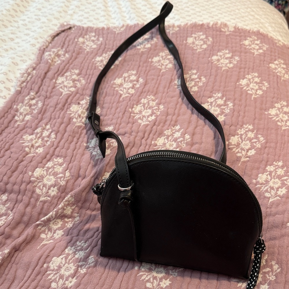 Banana republic leather Black Crossbody Bag